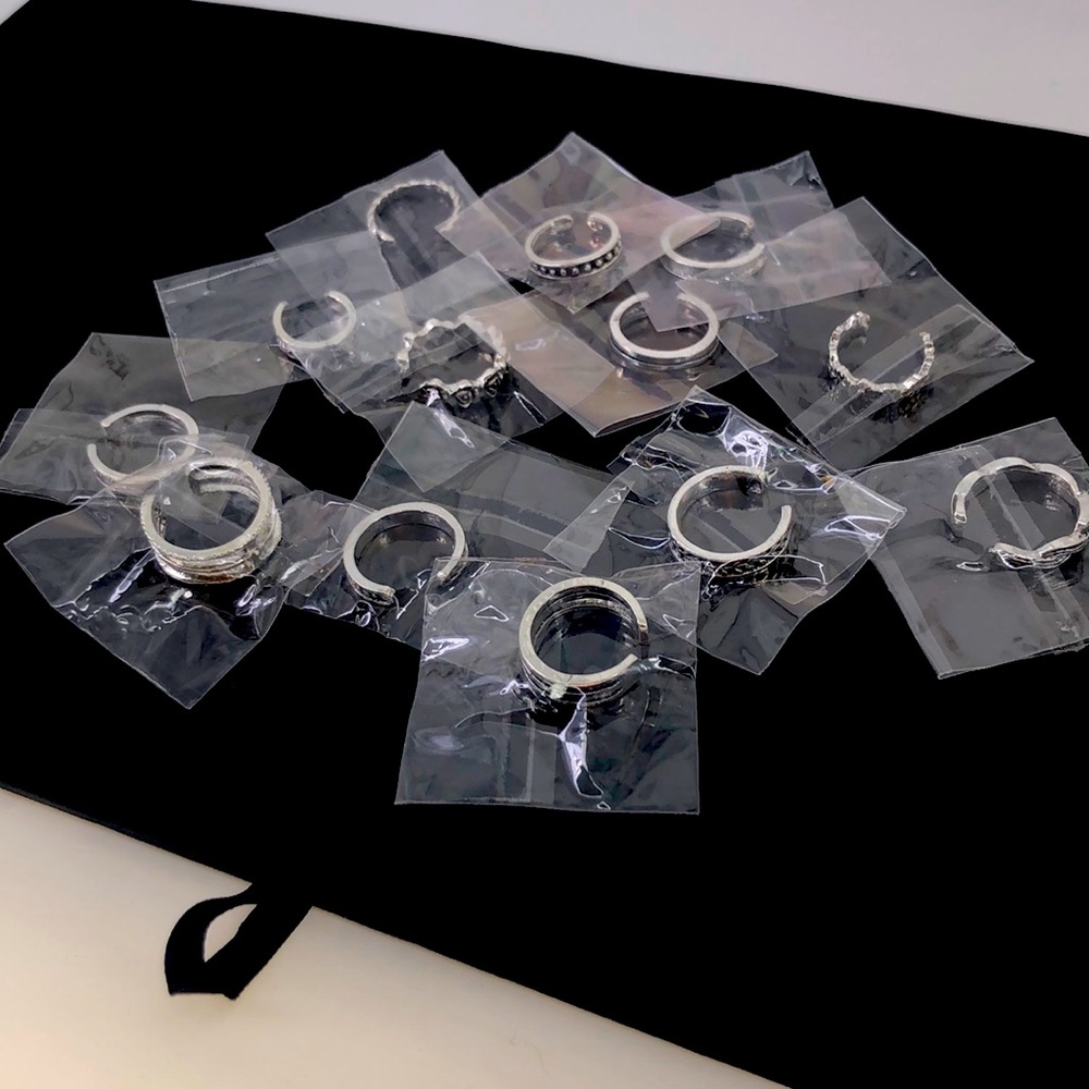 13 Toe Rings | Assortment of different designs